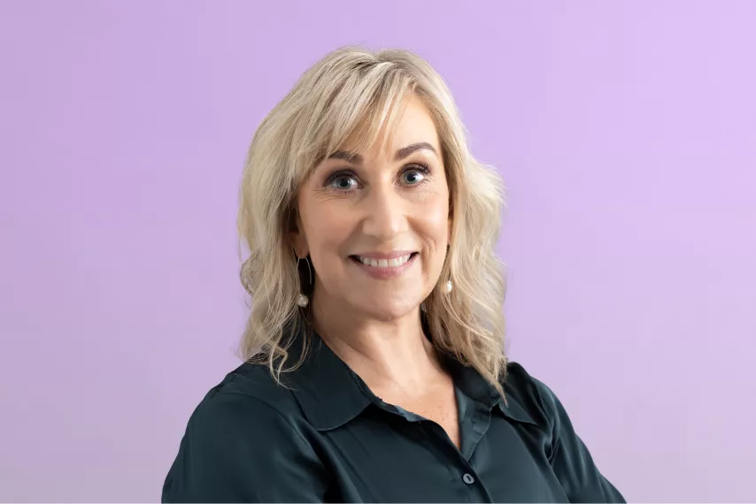Suzi McAlpine headshot